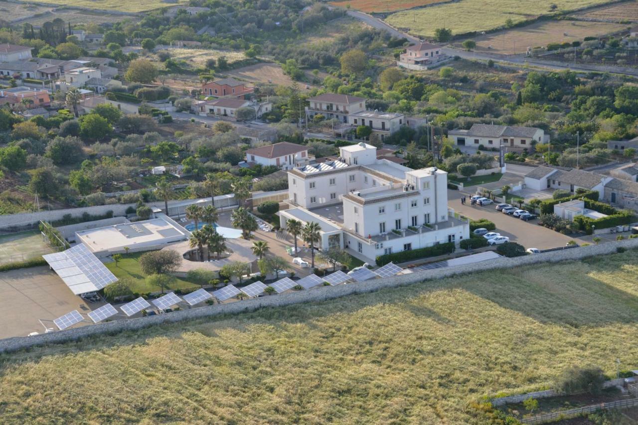 Pietre Nere Resort & Spa モーディカ エクステリア 写真
